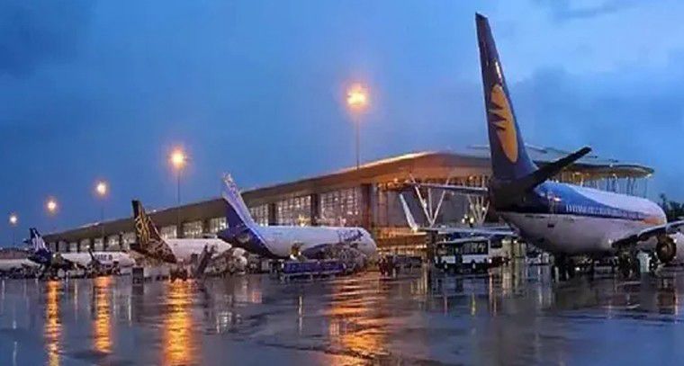 Bengaluru: బెంగళూరులో భారీ వర్షం.. చెన్నైకి విమానాల మళ్లింపు