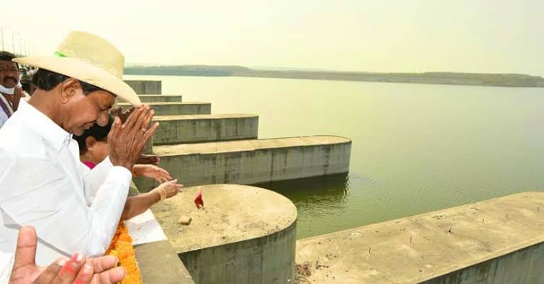 కేసీఆర్‌కు కాళేశ్వరం కమిషన్ నోటీసులు